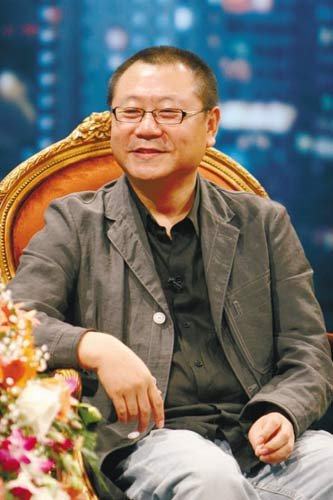范伟自曝先天性害羞 老婆没批准不敢曝婚恋故事