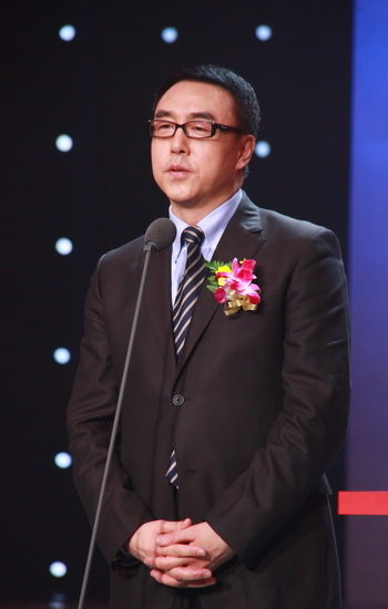 郎昆:与罗京同年进入央视 失去他是极大的损失
