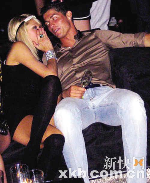 豪门浪女帕丽斯·希尔顿一夜情迅速搭上C罗