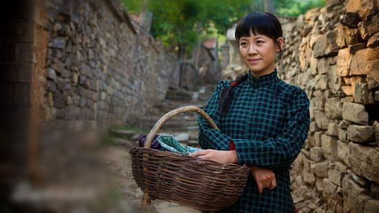 随《娘》再进沂蒙山区 刘琳扮"红嫂"上瘾(图)