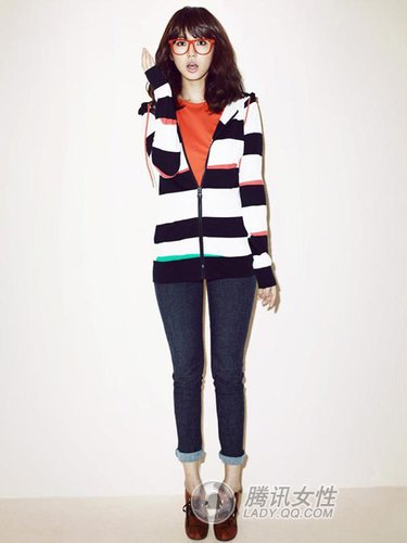 韩星<em>条纹</em>控 独家妙招更显骨感-<em>条纹,开衫</em>,妙招