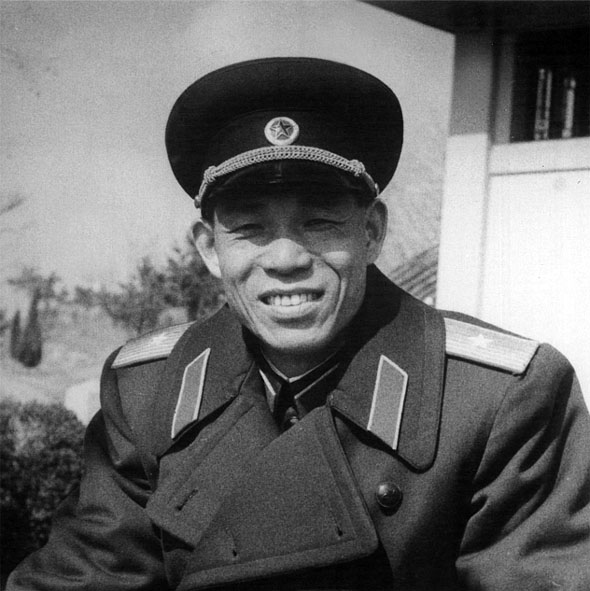 国防部外事局原局长柴成文,朝鲜停战谈判期间任中国人民志愿军代表团